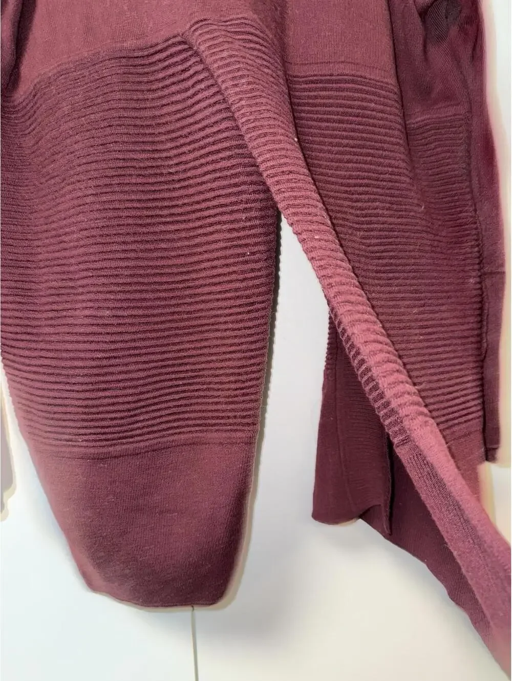 Lululemon womens Lotus merino wool red Cardigan Sweater 4 Split Back warm winter